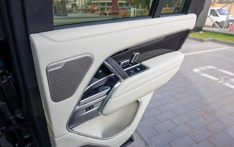 Land Rover Range Rover IV рестайлинг, 2025 год, 23 000 000 рублей, 22 фотография