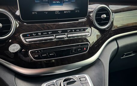 Mercedes-Benz V-Класс, 2017 год, 4 490 000 рублей, 14 фотография