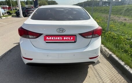 Hyundai Elantra V, 2015 год, 740 000 рублей, 5 фотография
