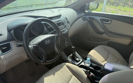 Hyundai Elantra V, 2015 год, 740 000 рублей, 11 фотография