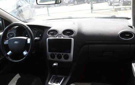 Ford Focus II рестайлинг, 2005 год, 326 000 рублей, 14 фотография