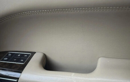 Land Rover Range Rover IV рестайлинг, 2014 год, 3 950 000 рублей, 9 фотография