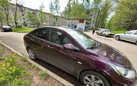 Hyundai Solaris II рестайлинг, 2012 год, 650 000 рублей, 4 фотография