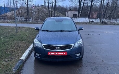 KIA cee'd I рестайлинг, 2010 год, 650 000 рублей, 1 фотография