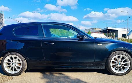 BMW 1 серия, 2007 год, 900 000 рублей, 2 фотография