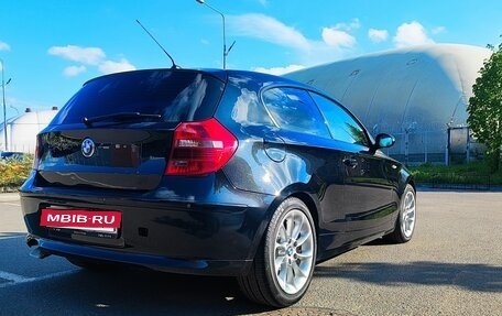 BMW 1 серия, 2007 год, 900 000 рублей, 3 фотография