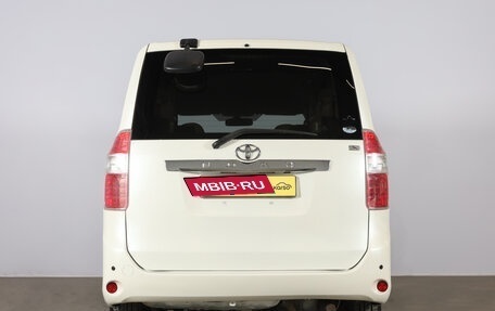 Toyota Noah III, 2008 год, 1 399 000 рублей, 5 фотография