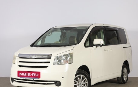 Toyota Noah III, 2008 год, 1 399 000 рублей, 3 фотография