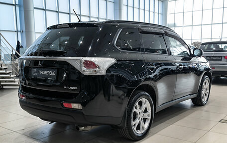 Mitsubishi Outlander III рестайлинг 3, 2013 год, 1 250 000 рублей, 6 фотография