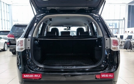 Mitsubishi Outlander III рестайлинг 3, 2013 год, 1 250 000 рублей, 12 фотография