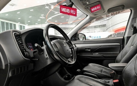 Mitsubishi Outlander III рестайлинг 3, 2013 год, 1 250 000 рублей, 20 фотография