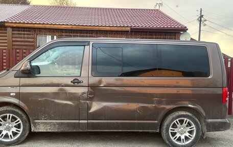 Volkswagen Multivan T5, 2010 год, 1 250 000 рублей, 8 фотография