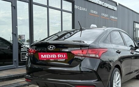 Hyundai Solaris II рестайлинг, 2021 год, 1 700 000 рублей, 8 фотография