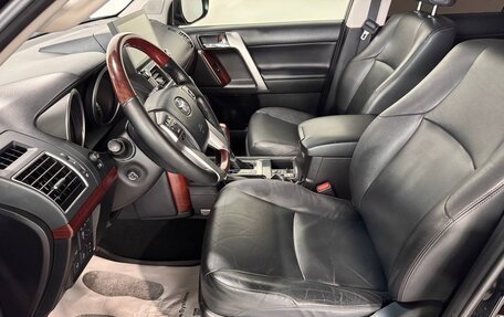 Toyota Land Cruiser Prado 150 рестайлинг 2, 2016 год, 3 490 000 рублей, 12 фотография