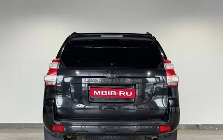 Toyota Land Cruiser Prado 150 рестайлинг 2, 2016 год, 3 490 000 рублей, 6 фотография