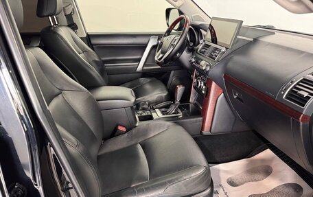 Toyota Land Cruiser Prado 150 рестайлинг 2, 2016 год, 3 490 000 рублей, 17 фотография