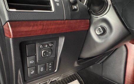 Toyota Land Cruiser Prado 150 рестайлинг 2, 2016 год, 3 490 000 рублей, 24 фотография