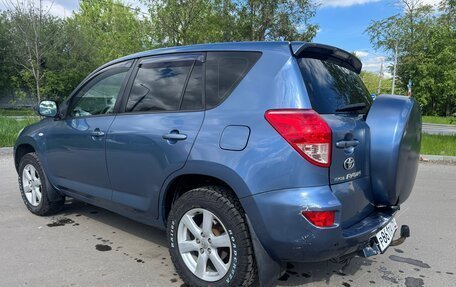 Toyota RAV4, 2006 год, 1 050 000 рублей, 6 фотография