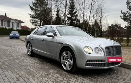 Bentley Flying Spur II, 2013 год, 4 300 000 рублей, 3 фотография
