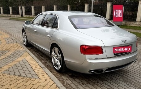 Bentley Flying Spur II, 2013 год, 4 300 000 рублей, 6 фотография