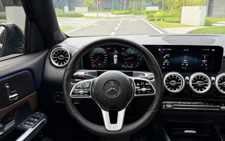 Mercedes-Benz GLB, 2021 год, 1 893 000 рублей, 14 фотография