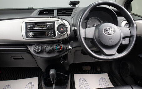 Toyota Vitz, 2013 год, 1 079 000 рублей, 9 фотография