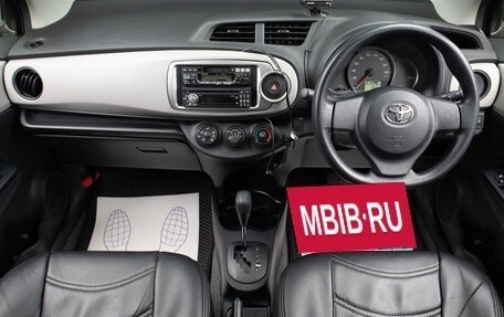 Toyota Vitz, 2013 год, 1 079 000 рублей, 8 фотография