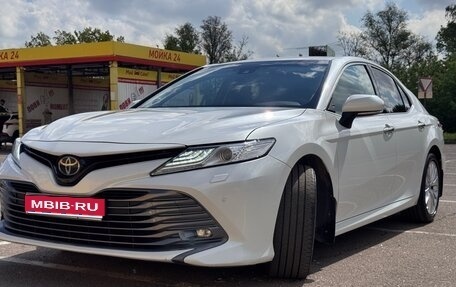 Toyota Camry, 2020 год, 2 850 000 рублей, 1 фотография