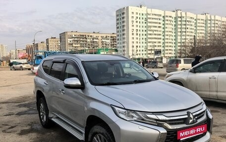 Mitsubishi Pajero Sport III рестайлинг, 2018 год, 3 050 000 рублей, 2 фотография