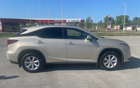 Lexus RX IV рестайлинг, 2017 год, 4 500 000 рублей, 23 фотография