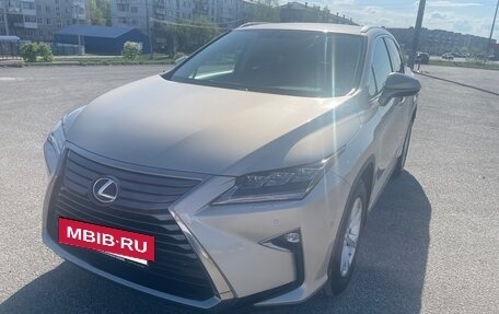 Lexus RX IV рестайлинг, 2017 год, 4 500 000 рублей, 19 фотография