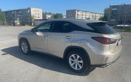 Lexus RX IV рестайлинг, 2017 год, 4 500 000 рублей, 27 фотография
