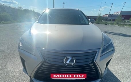 Lexus RX IV рестайлинг, 2017 год, 4 500 000 рублей, 28 фотография