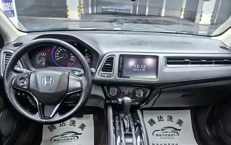 Honda Vezel, 2022 год, 1 183 000 рублей, 6 фотография