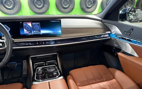 BMW 7 серия, 2022 год, 18 100 000 рублей, 21 фотография
