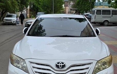 Toyota Camry, 2011 год, 1 100 000 рублей, 1 фотография