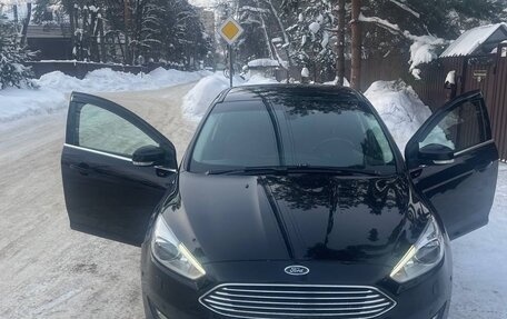 Ford Focus III, 2017 год, 900 000 рублей, 1 фотография