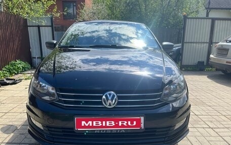 Volkswagen Polo VI (EU Market), 2016 год, 1 200 000 рублей, 1 фотография