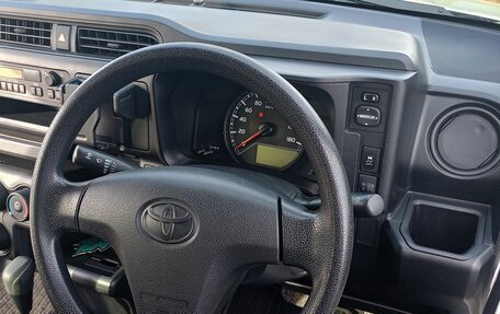Toyota Probox I, 2021 год, 1 270 000 рублей, 25 фотография