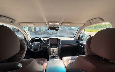 Toyota Land Cruiser 200, 2016 год, 6 200 000 рублей, 15 фотография