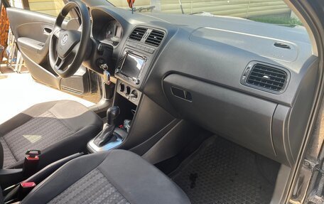 Volkswagen Polo VI (EU Market), 2016 год, 1 200 000 рублей, 25 фотография