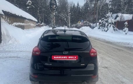 Ford Focus III, 2017 год, 900 000 рублей, 2 фотография
