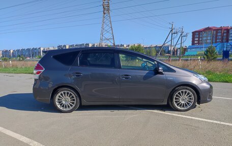Toyota Prius Alpha I (ZVW40/41), 2016 год, 1 620 000 рублей, 12 фотография