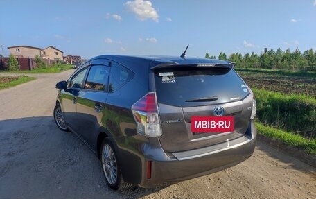 Toyota Prius Alpha I (ZVW40/41), 2016 год, 1 620 000 рублей, 7 фотография