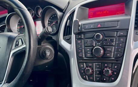 Opel Astra J, 2013 год, 920 000 рублей, 15 фотография
