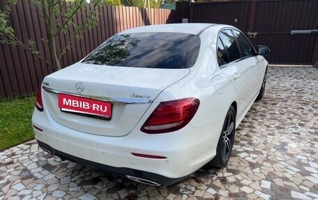 Mercedes-Benz E-Класс, 2016 год, 3 699 000 рублей, 4 фотография