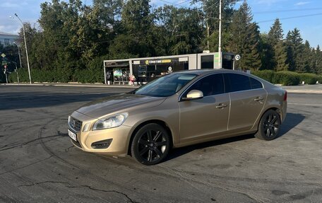 Volvo S60 III, 2011 год, 900 000 рублей, 2 фотография