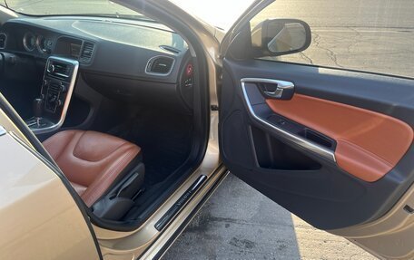 Volvo S60 III, 2011 год, 900 000 рублей, 13 фотография