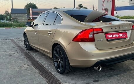 Volvo S60 III, 2011 год, 900 000 рублей, 11 фотография