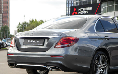 Mercedes-Benz E-Класс, 2018 год, 3 628 000 рублей, 19 фотография